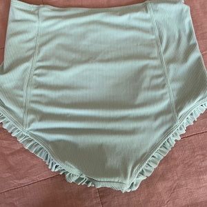 Kortni Jeane- ribbed suit